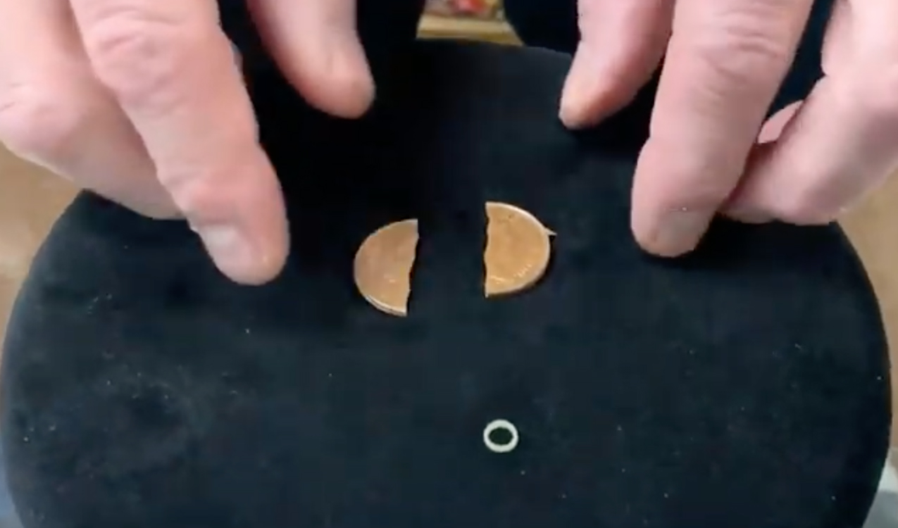 How to replace the band on a folding coin
