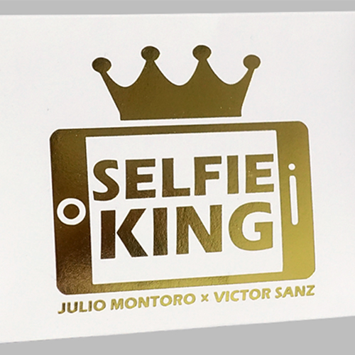 Selfie King by Julio Montoro and Victor Sanz